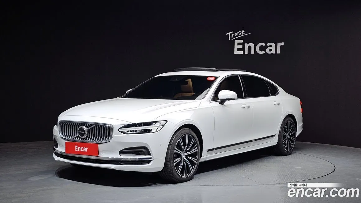 Volvo S90 — фото 1