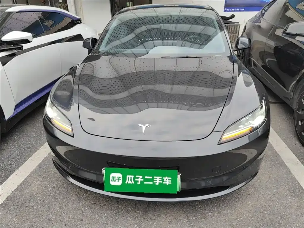 Tesla Model 3 — фото 2