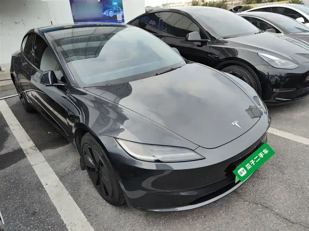 Tesla Model 3 — фото 4