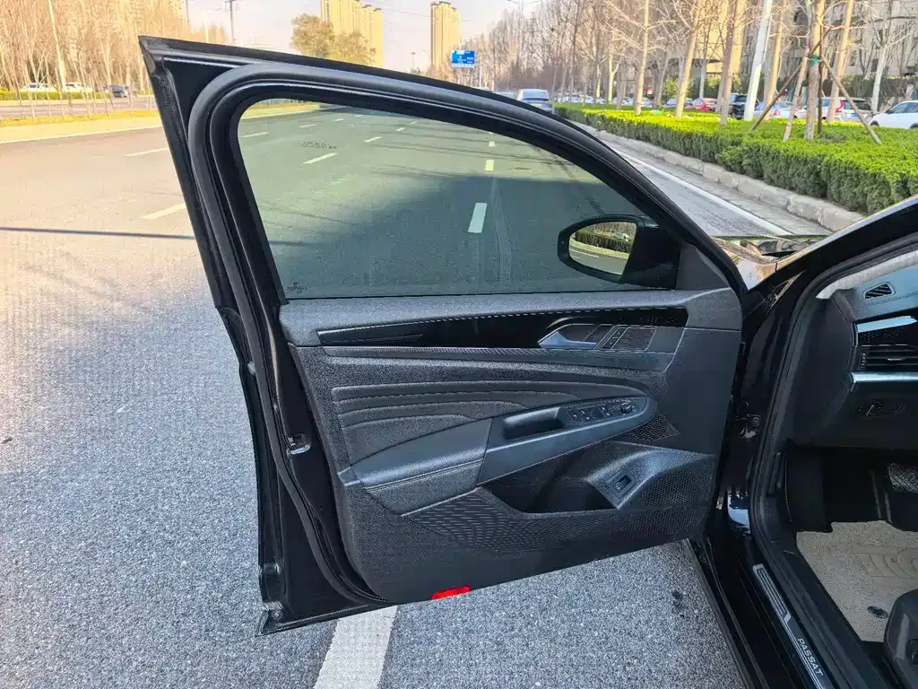 Volkswagen Passat — фото 8