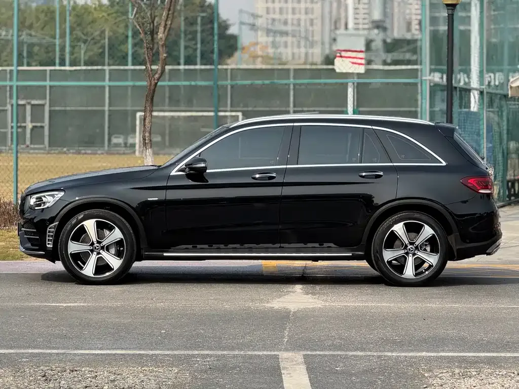 Mercedes-Benz GLC — фото 4
