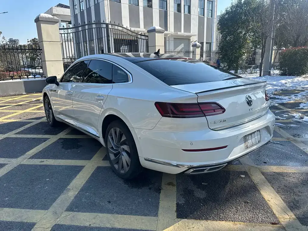 Volkswagen CC — фото 3
