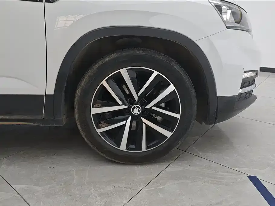 Skoda Kamiq — фото 2
