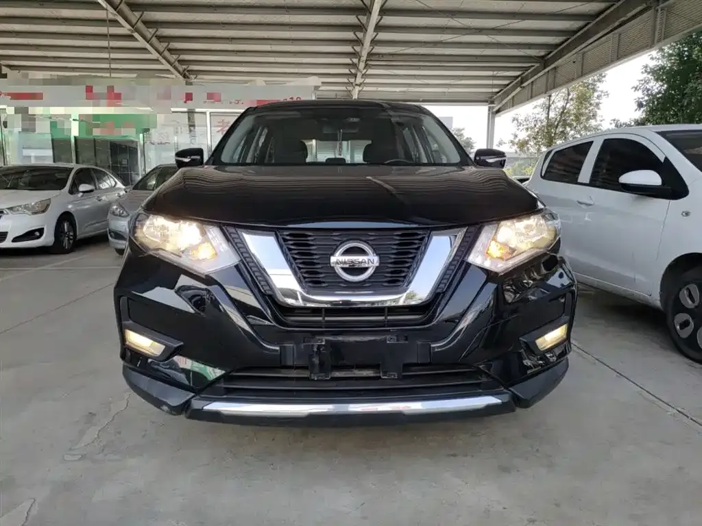 Nissan X-Trail — фото 10