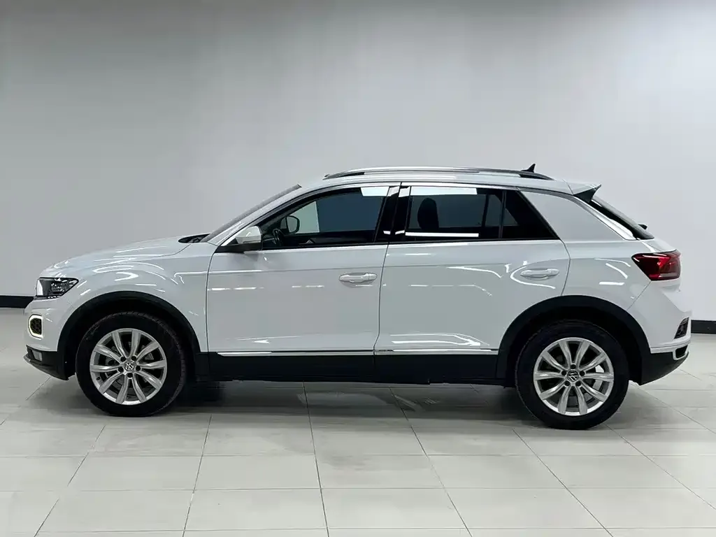 Volkswagen T-Roc — фото 3