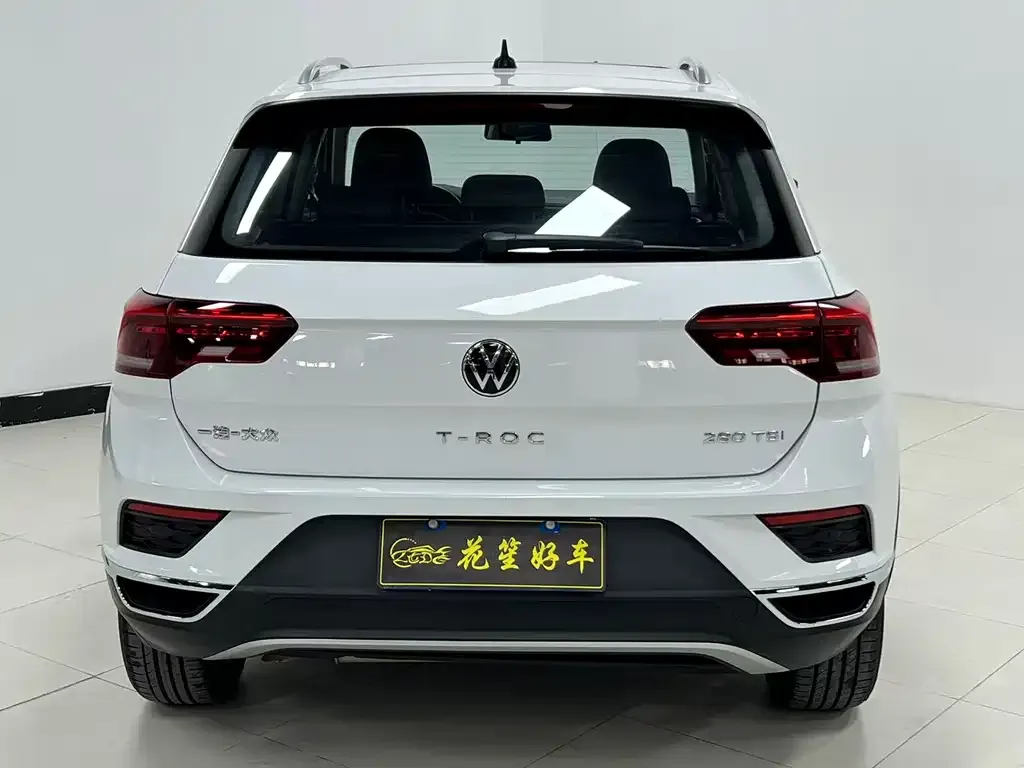 Volkswagen T-Roc — фото 4