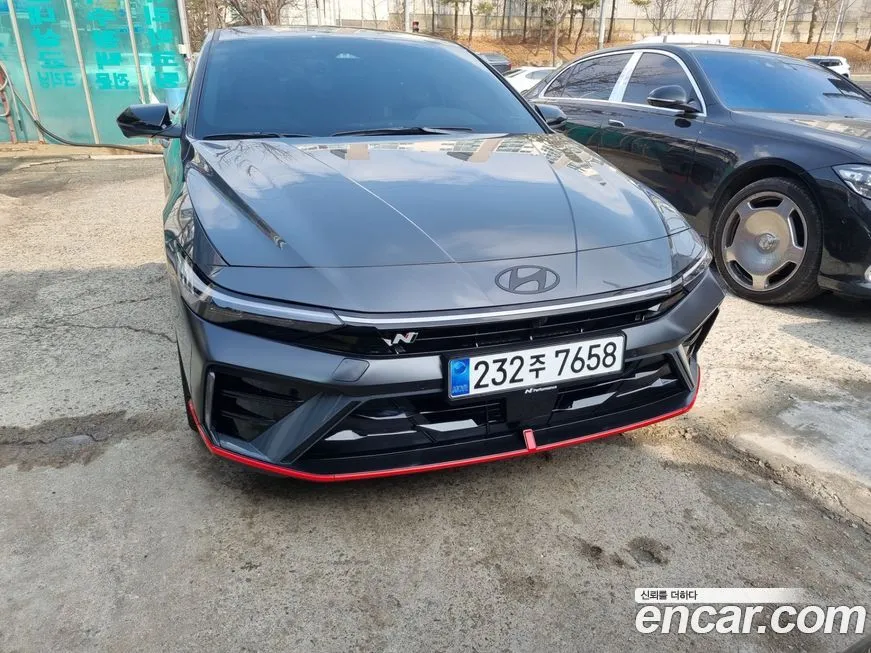 Hyundai AVANTE — фото 1