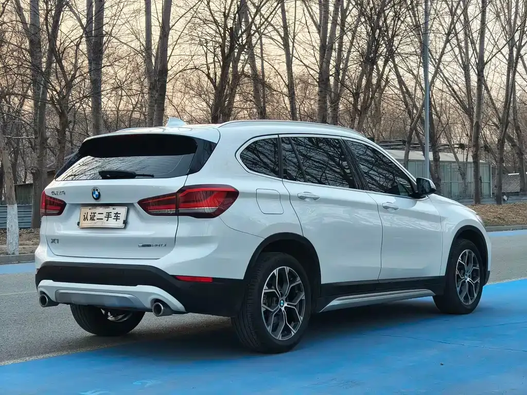 BMW X1 — фото 4