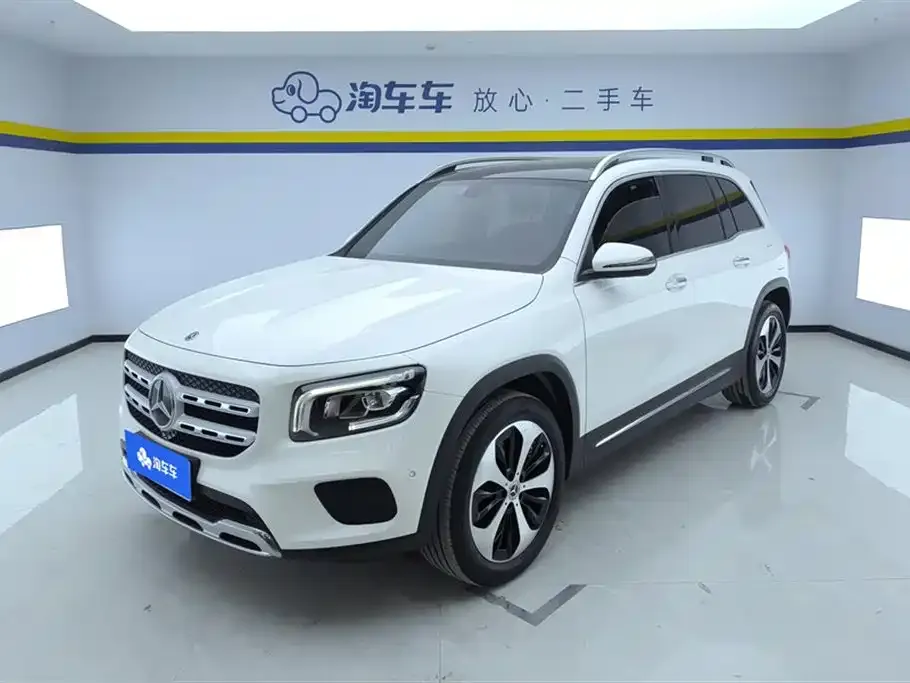 Mercedes-Benz GLB — фото 1