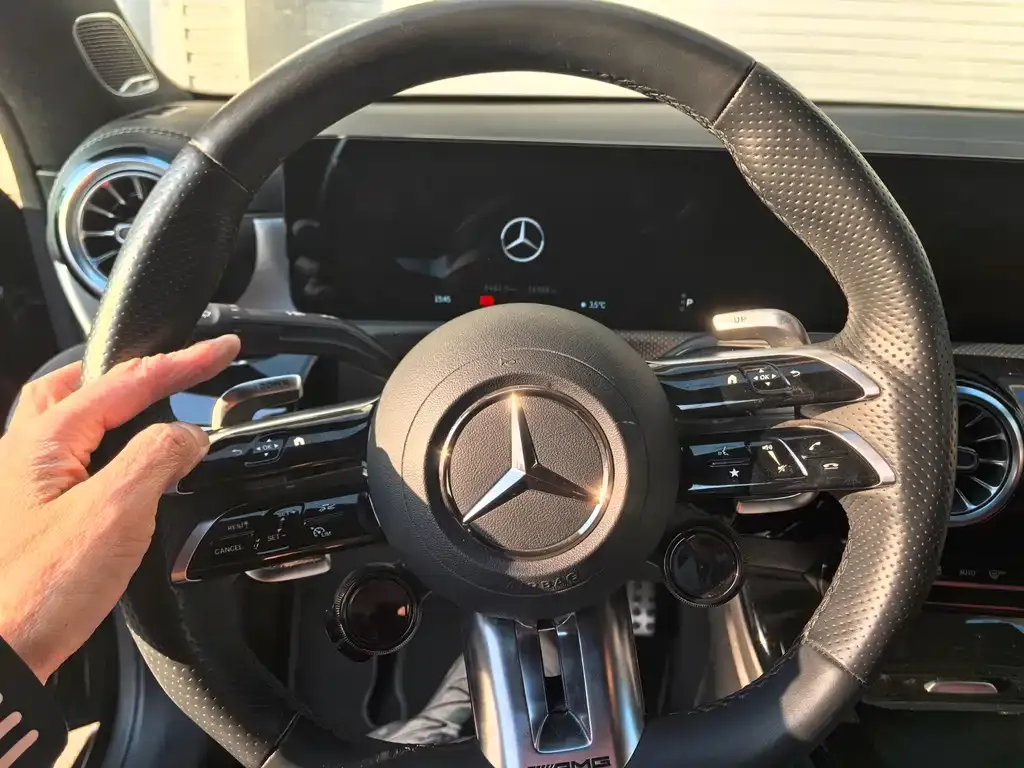 Mercedes-Benz CLA AMG — фото 3