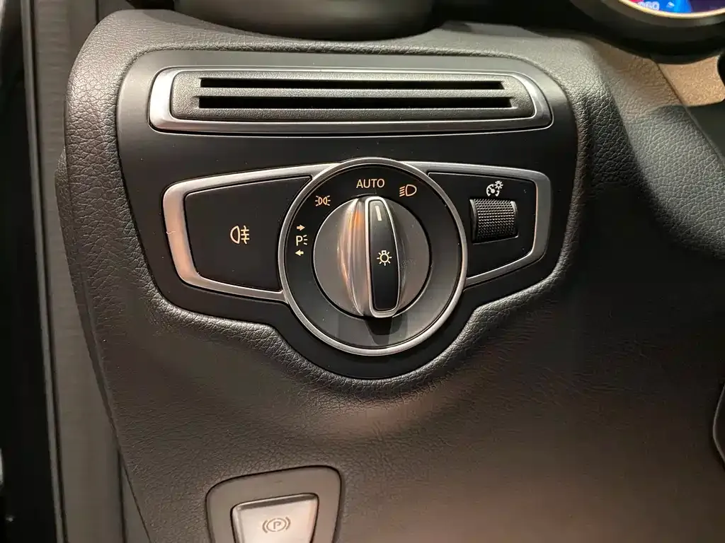 Mercedes-Benz GLC — фото 10