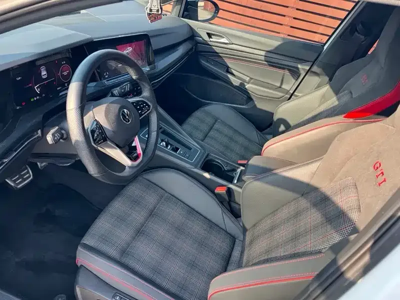 Volkswagen Golf GTI — фото 4