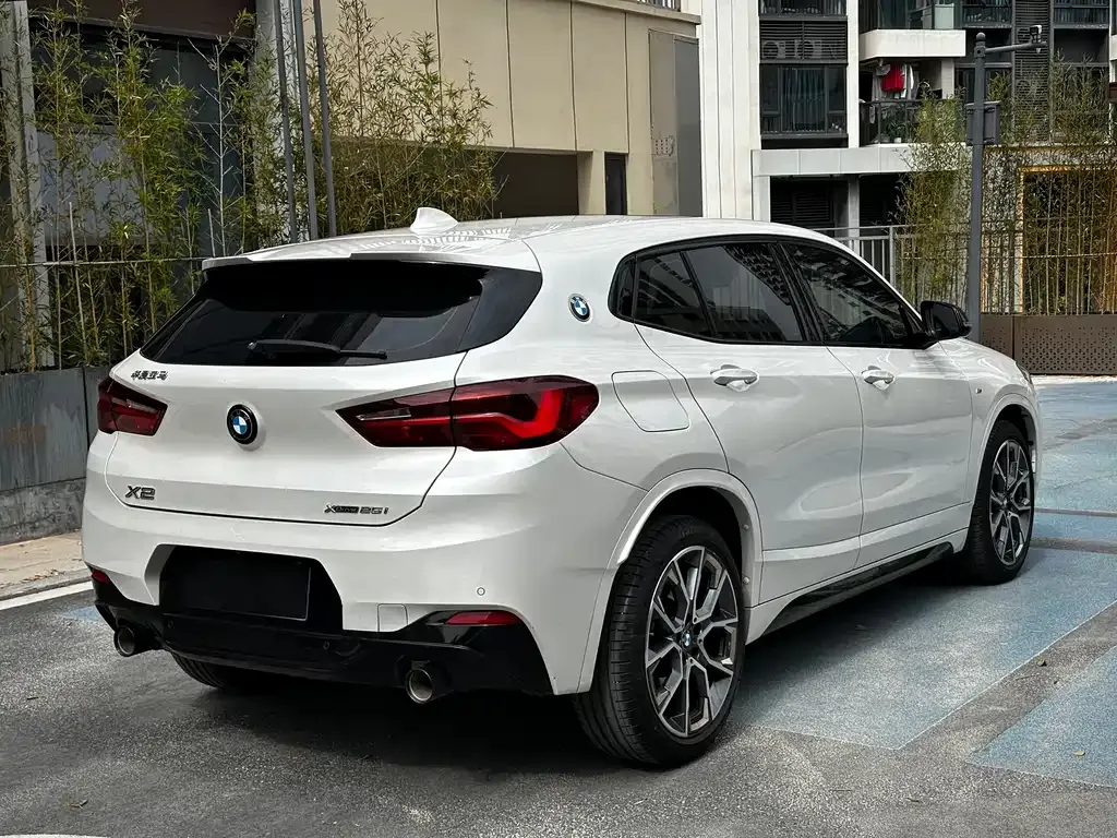BMW X2 — фото 9
