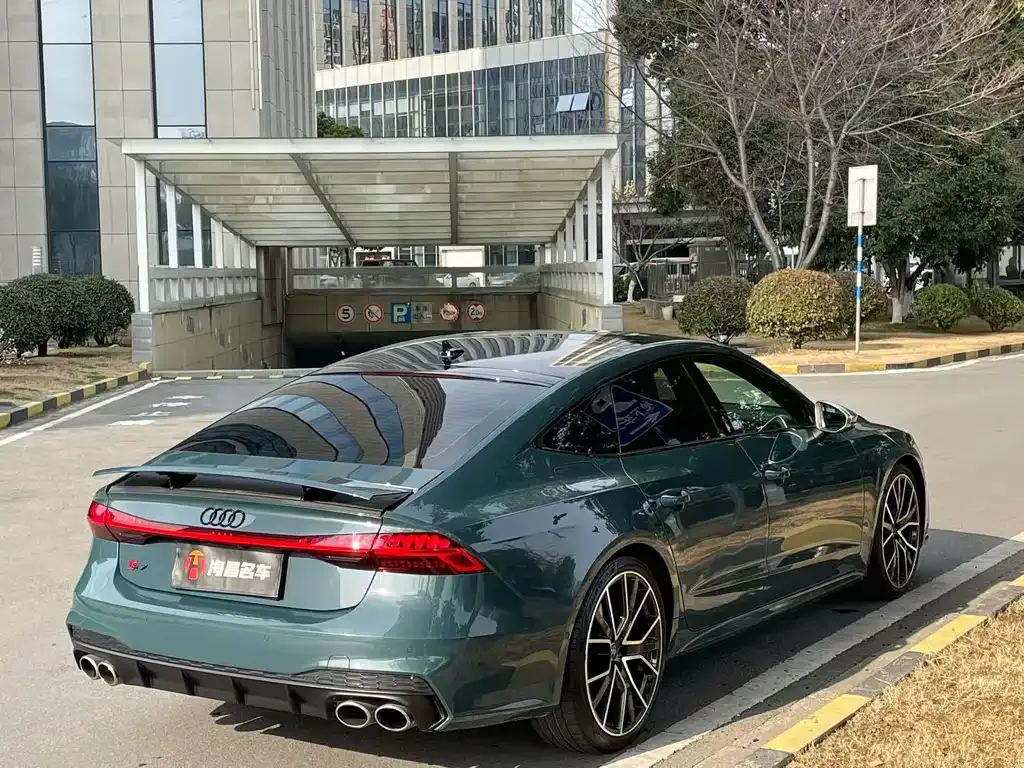 Audi S7 — фото 8