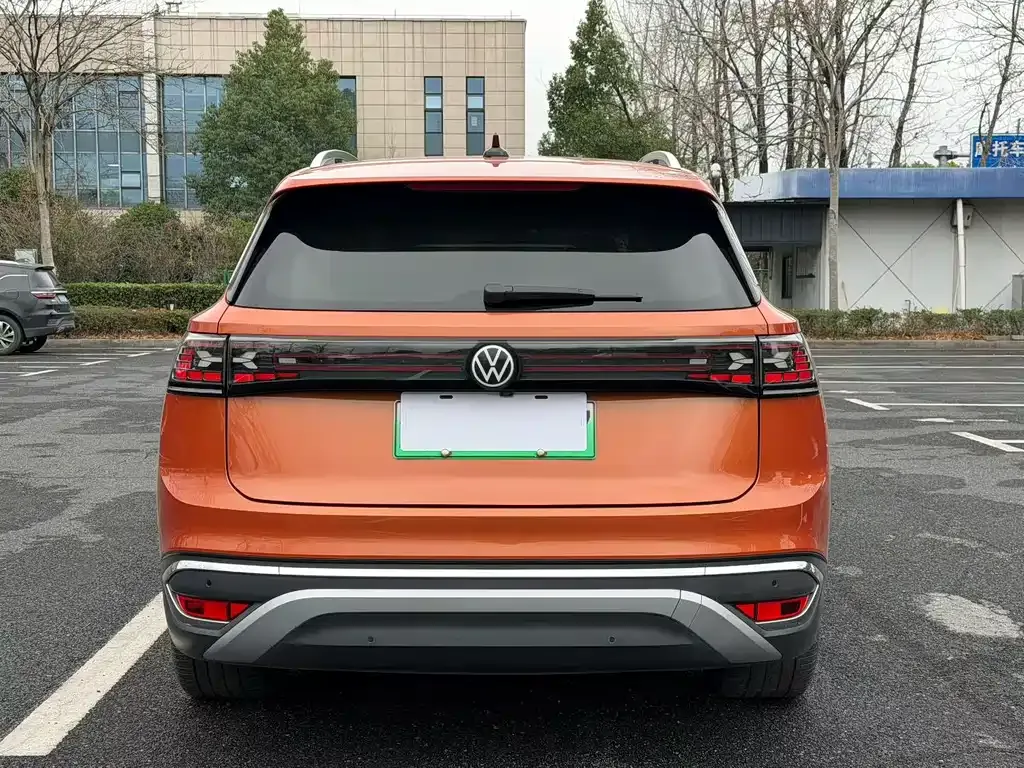 Volkswagen ID.6 Crozz — фото 9
