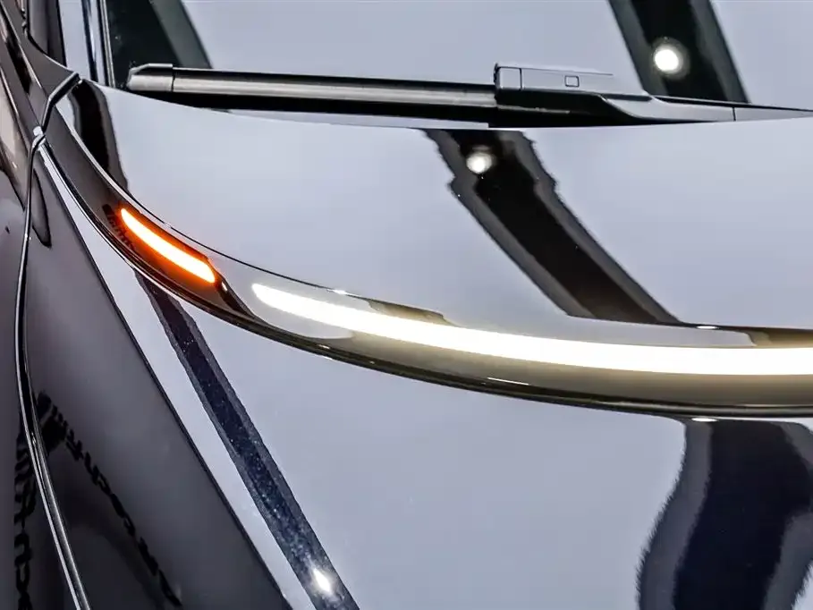 Li Auto i6 — фото 3