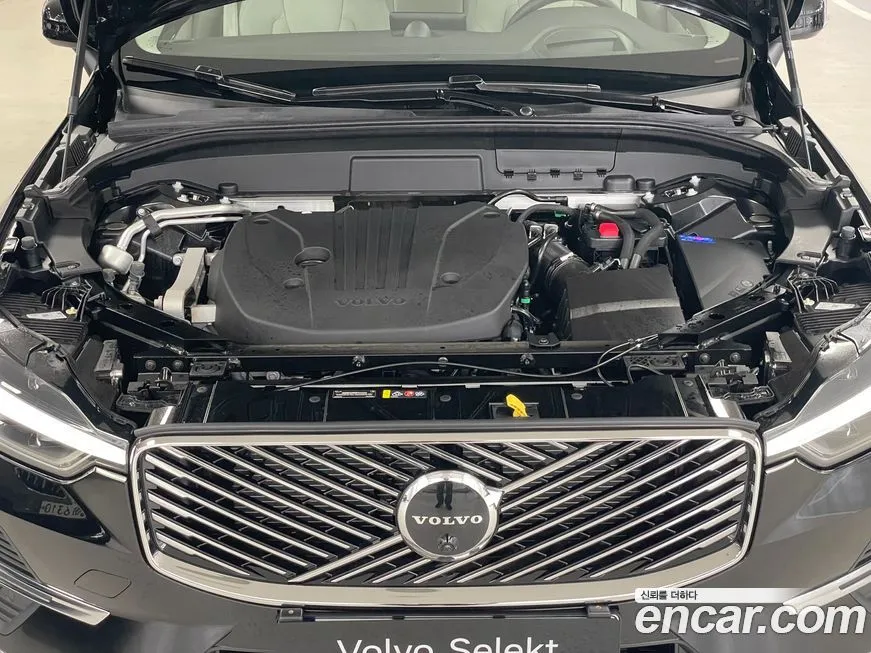 Volvo XC60 — фото 10