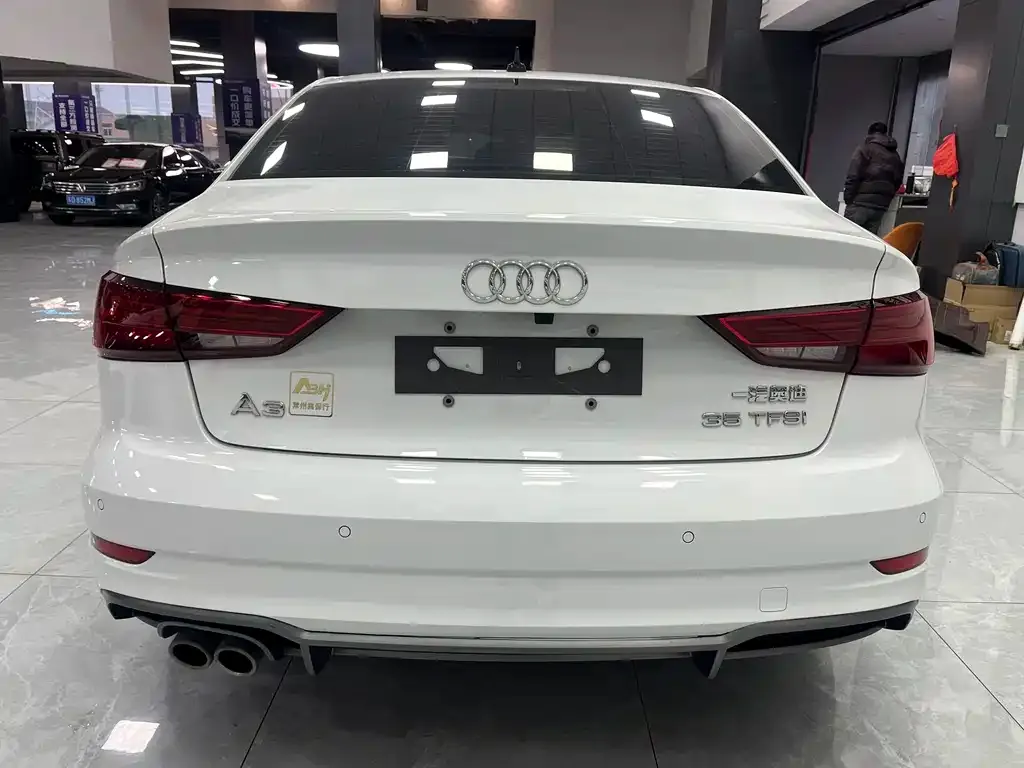 Audi A3 — фото 2