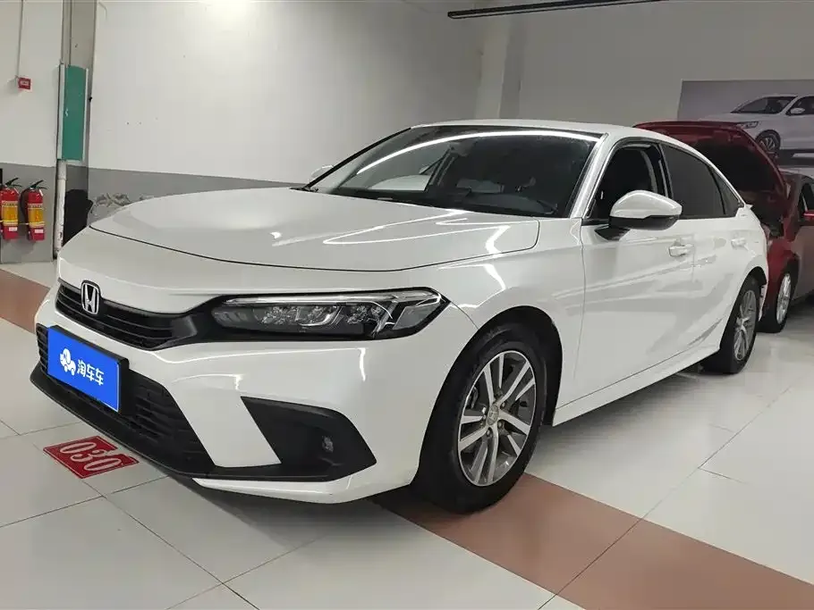 Honda Civic — фото 1