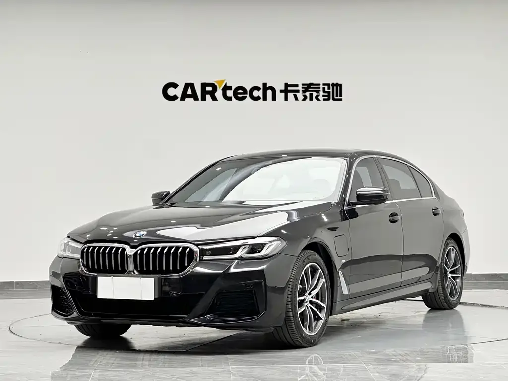BMW 5 Series New Energy — фото 1