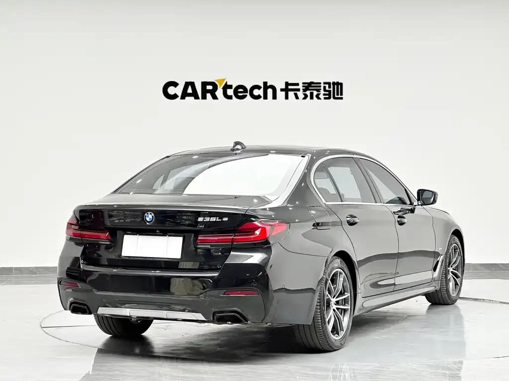 BMW 5 Series New Energy — фото 8