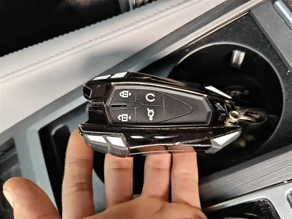 Changan CS75PLUS — фото 3