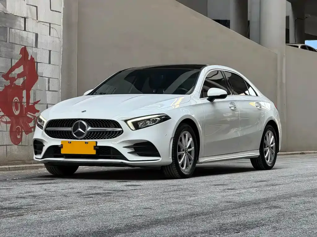 Mercedes-Benz A-Class — фото 1