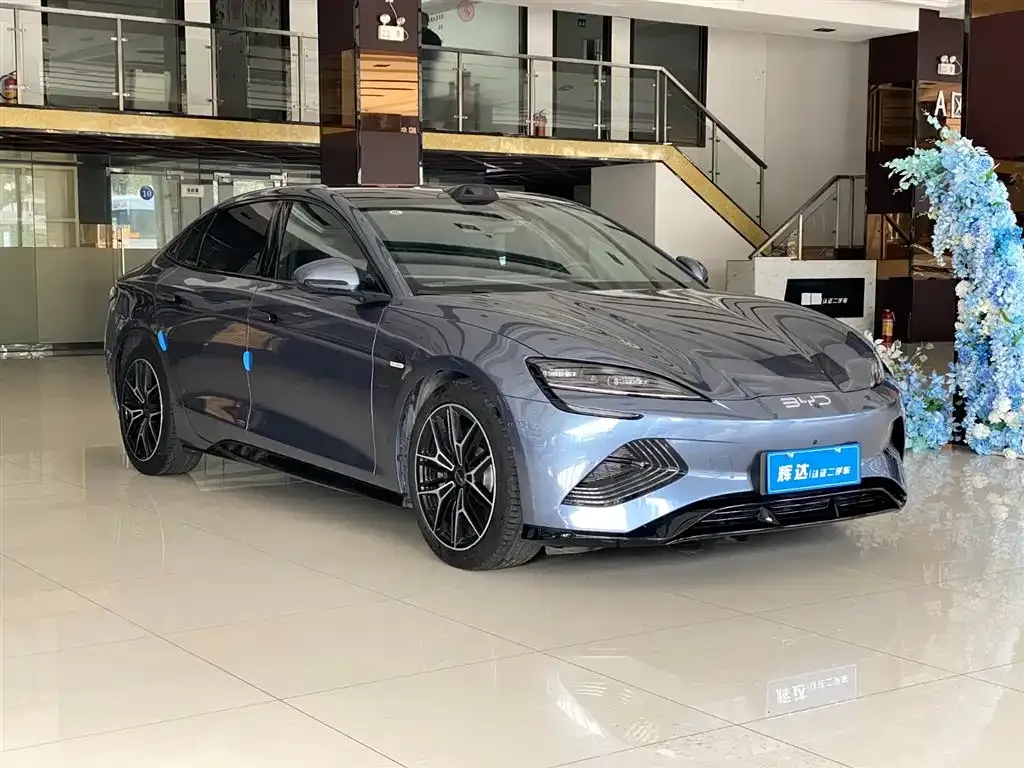 BYD Seal — фото 3