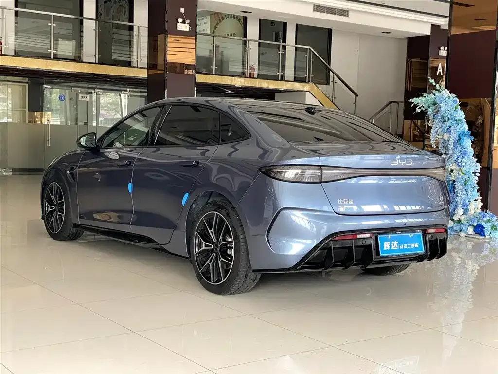 BYD Seal — фото 5