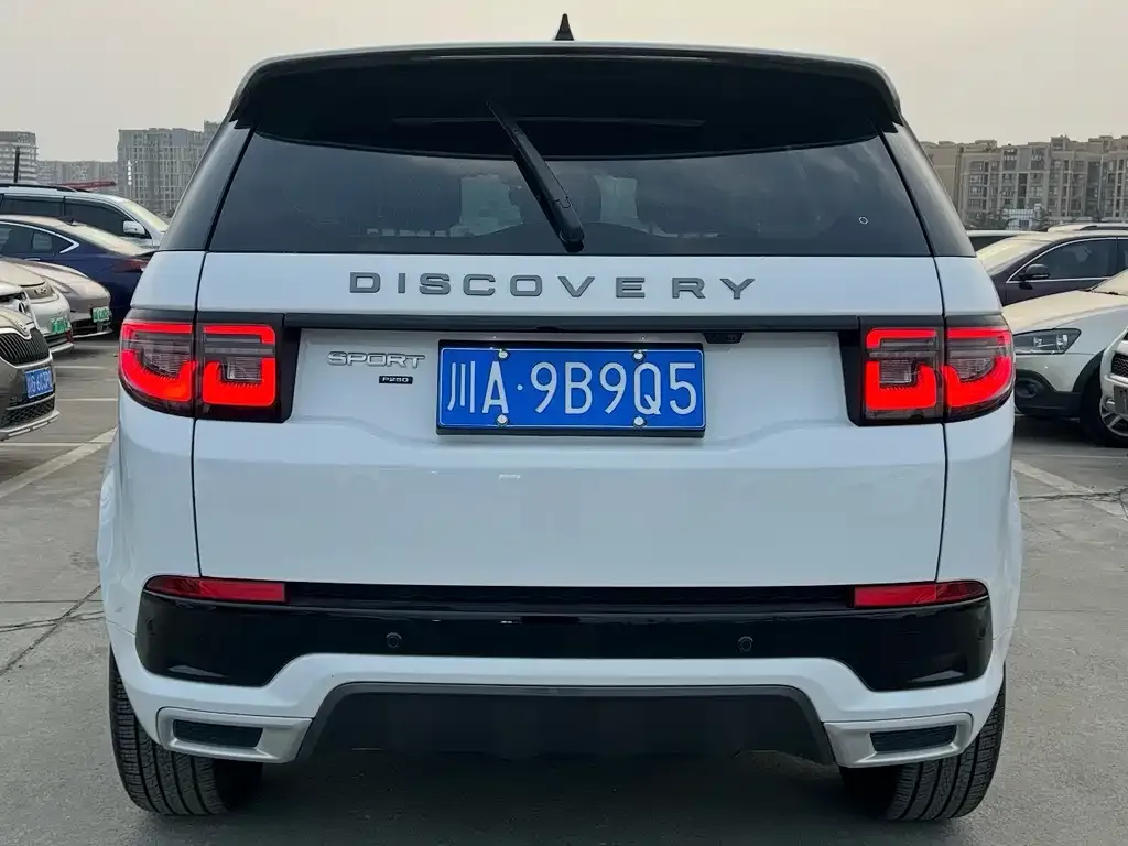 Land Rover Discovery Sport — фото 8