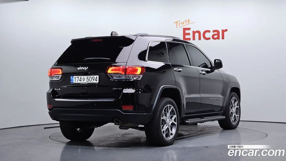 Jeep Cherokee — фото 5