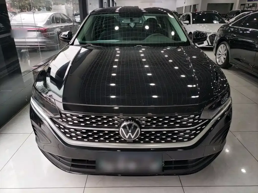 Volkswagen Passat — фото 8