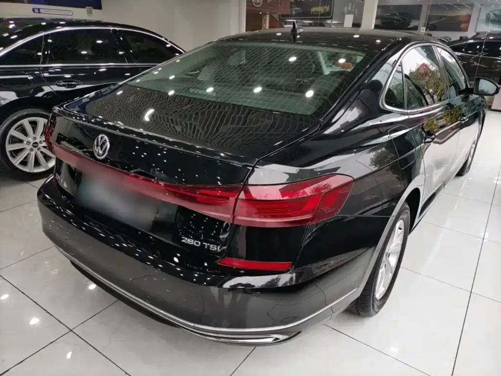 Volkswagen Passat — фото 5