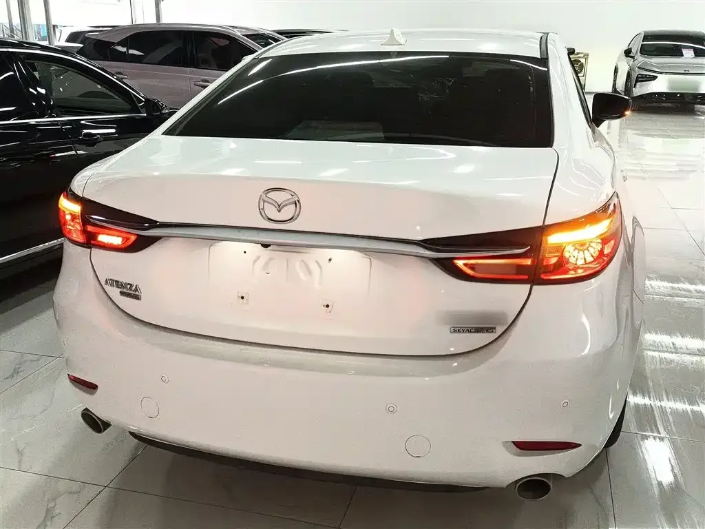 Mazda Atenza — фото 8