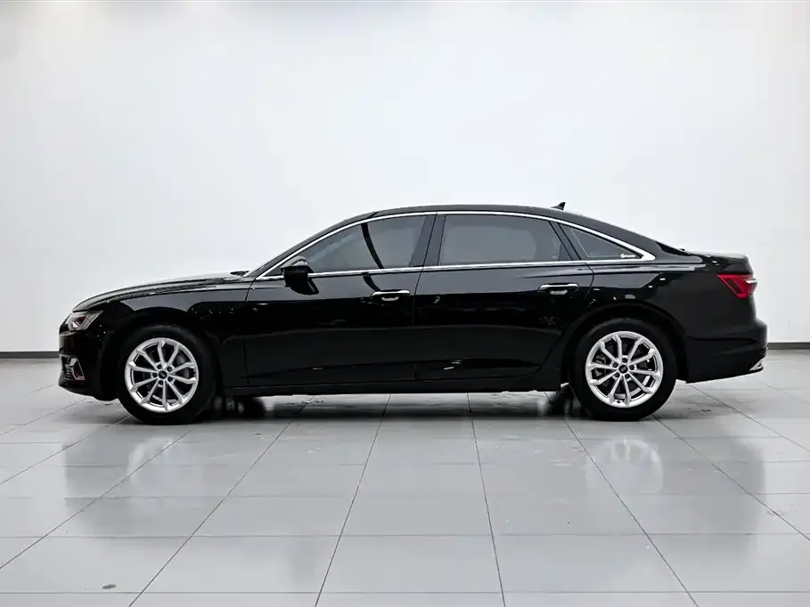 Audi A6L — фото 2