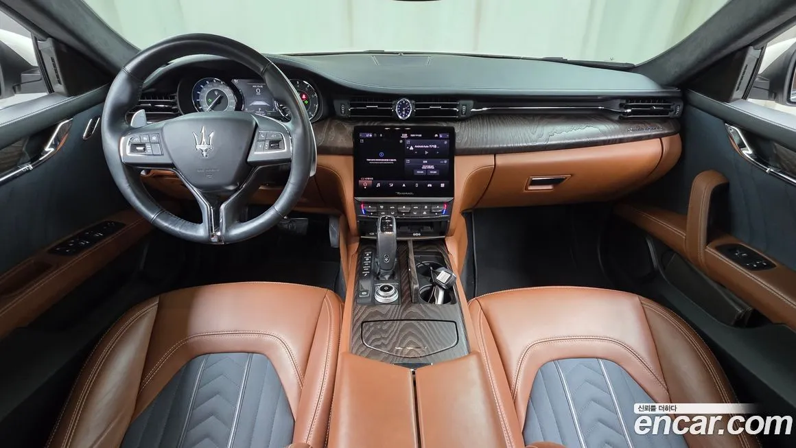 Maserati Quattroporte — фото 4