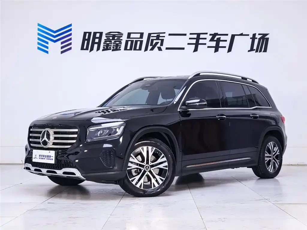 Mercedes-Benz GLB — фото 10