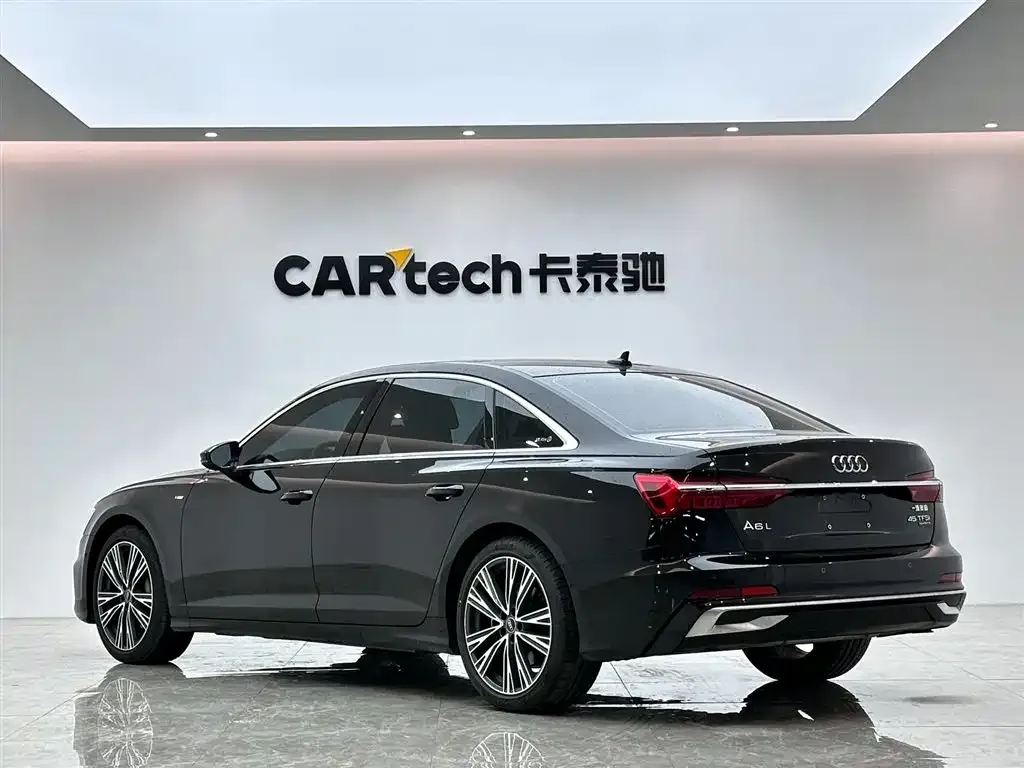 Audi A6L — фото 2