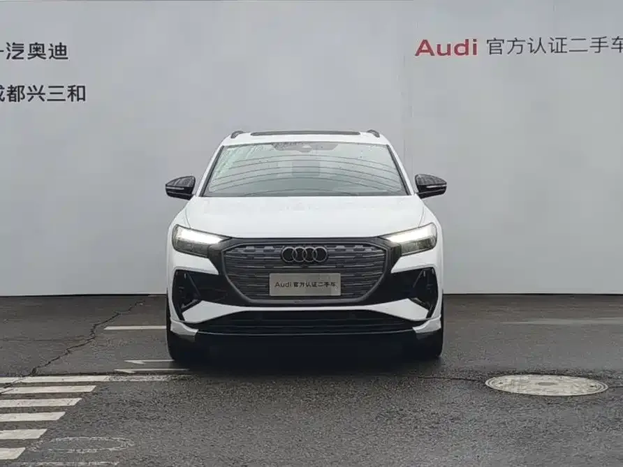 Audi Q4 e-tron — фото 3