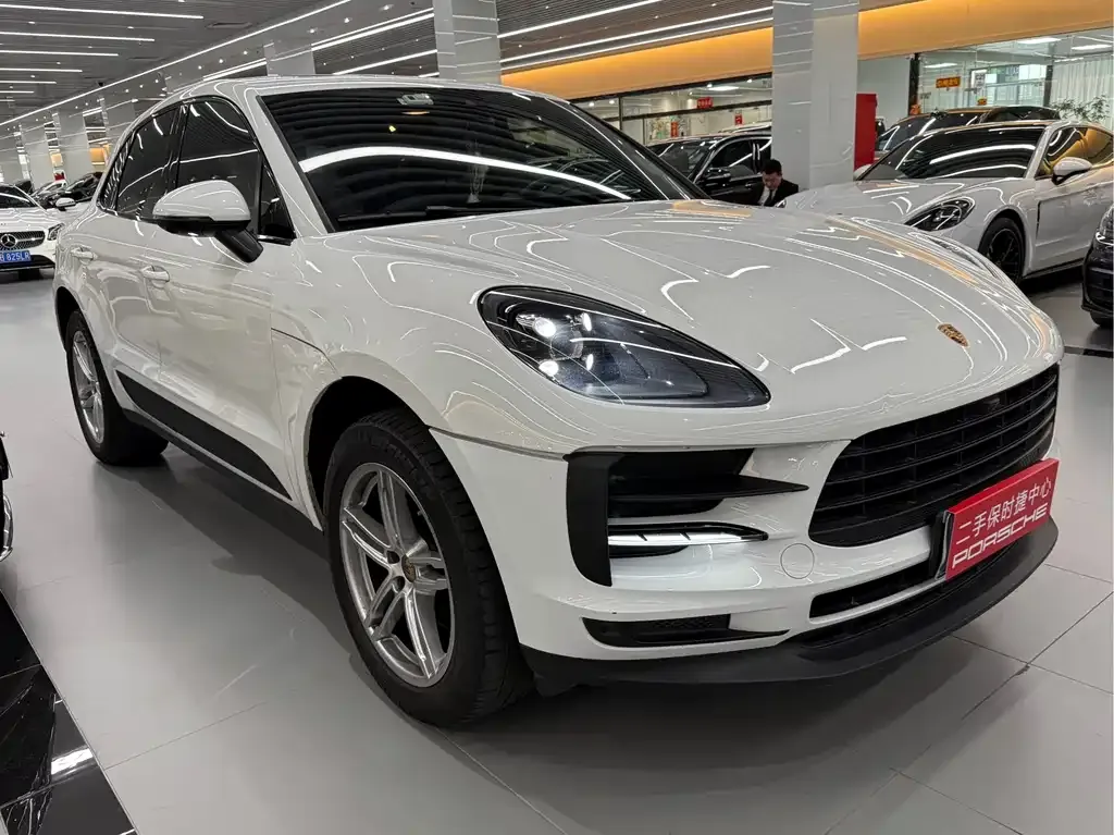 Porsche Macan — фото 9