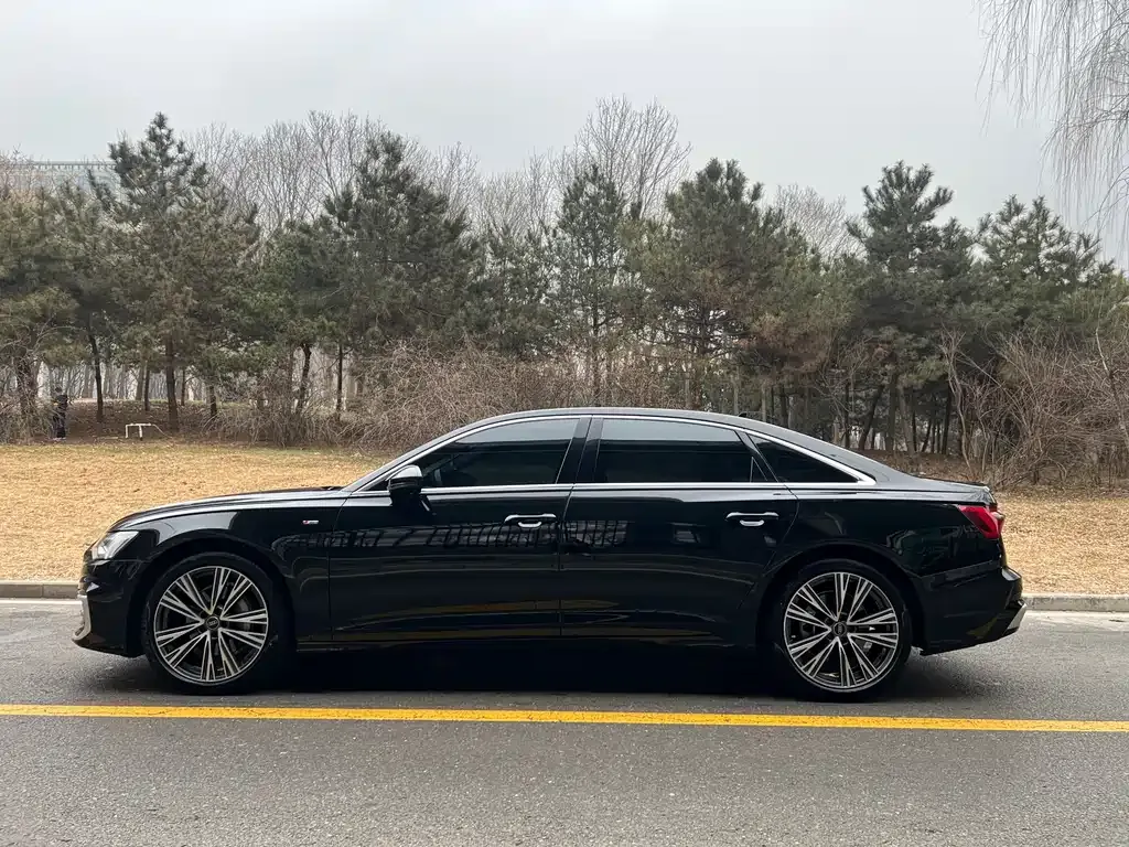 Audi A6L — фото 2