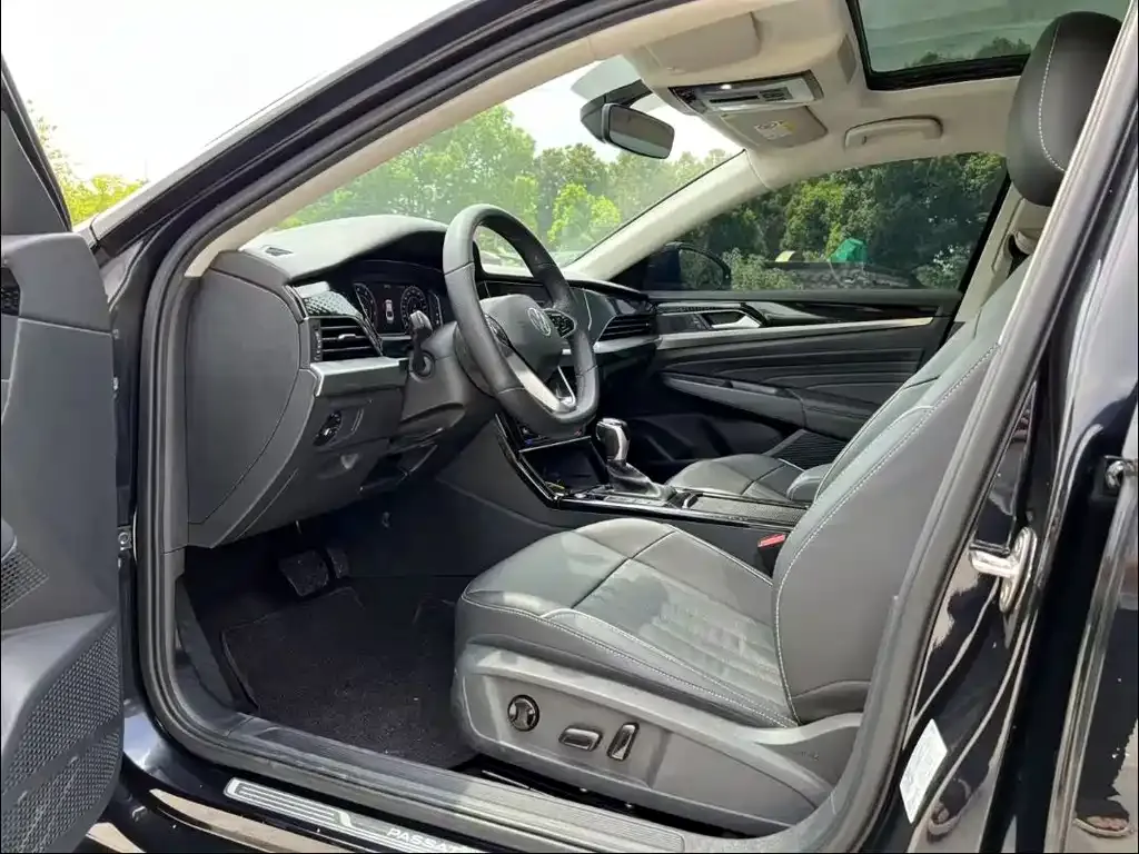 Volkswagen Passat — фото 7