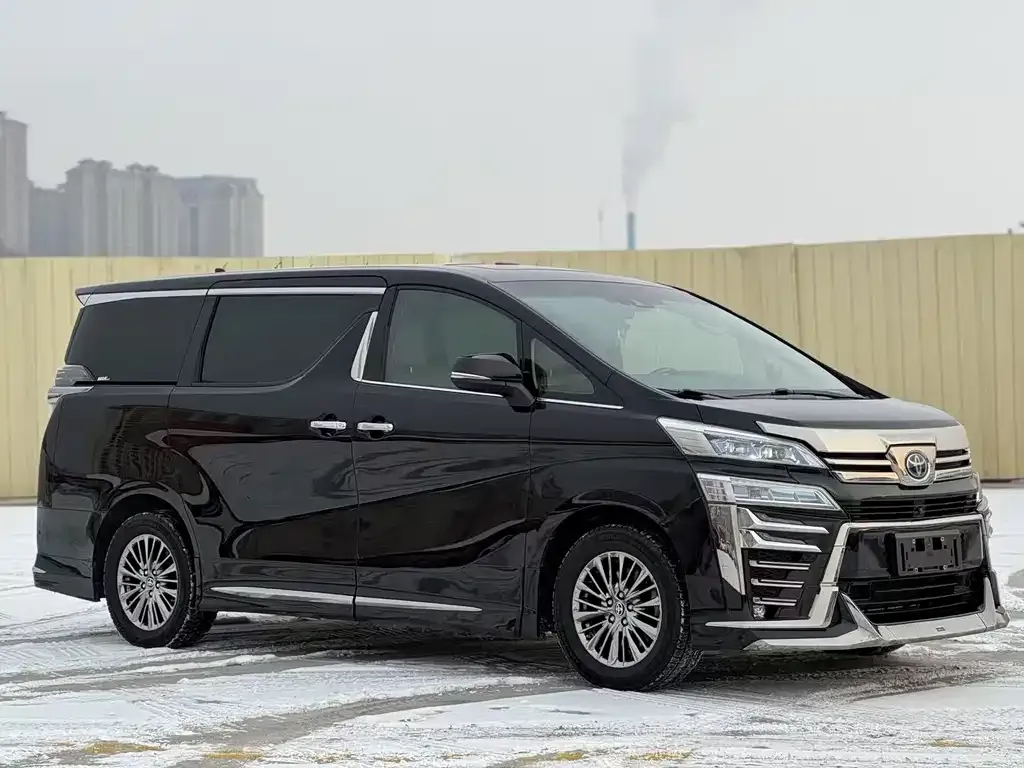 Toyota Vellfire — фото 7