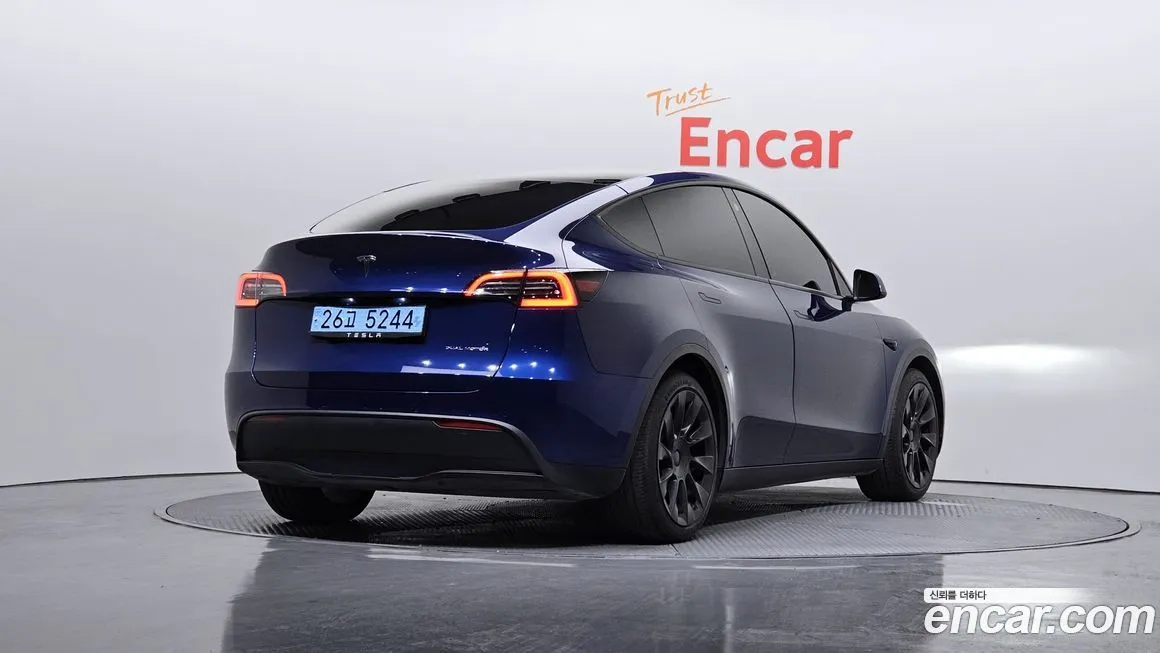 Tesla Model Y — фото 5