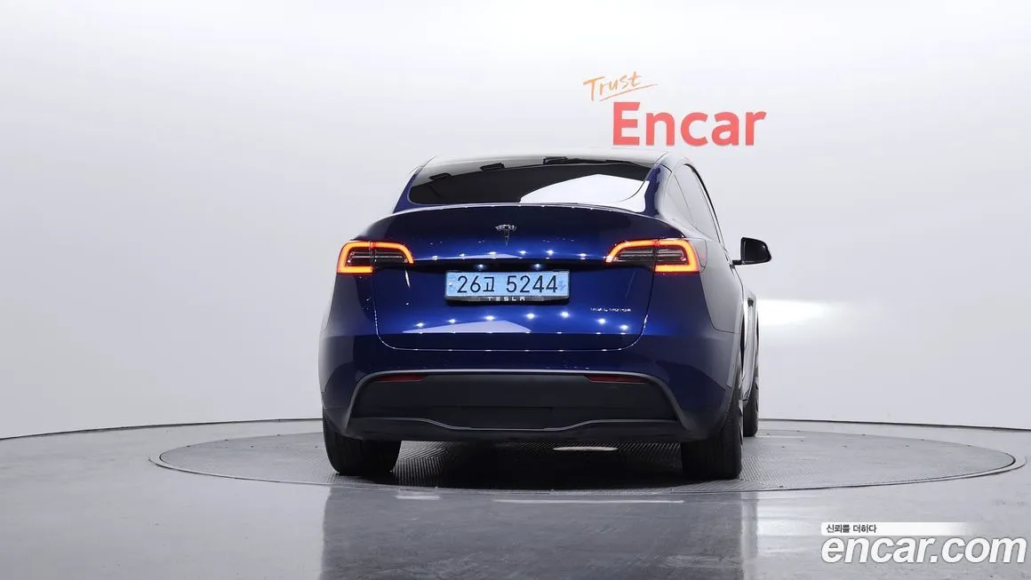Tesla Model Y — фото 4