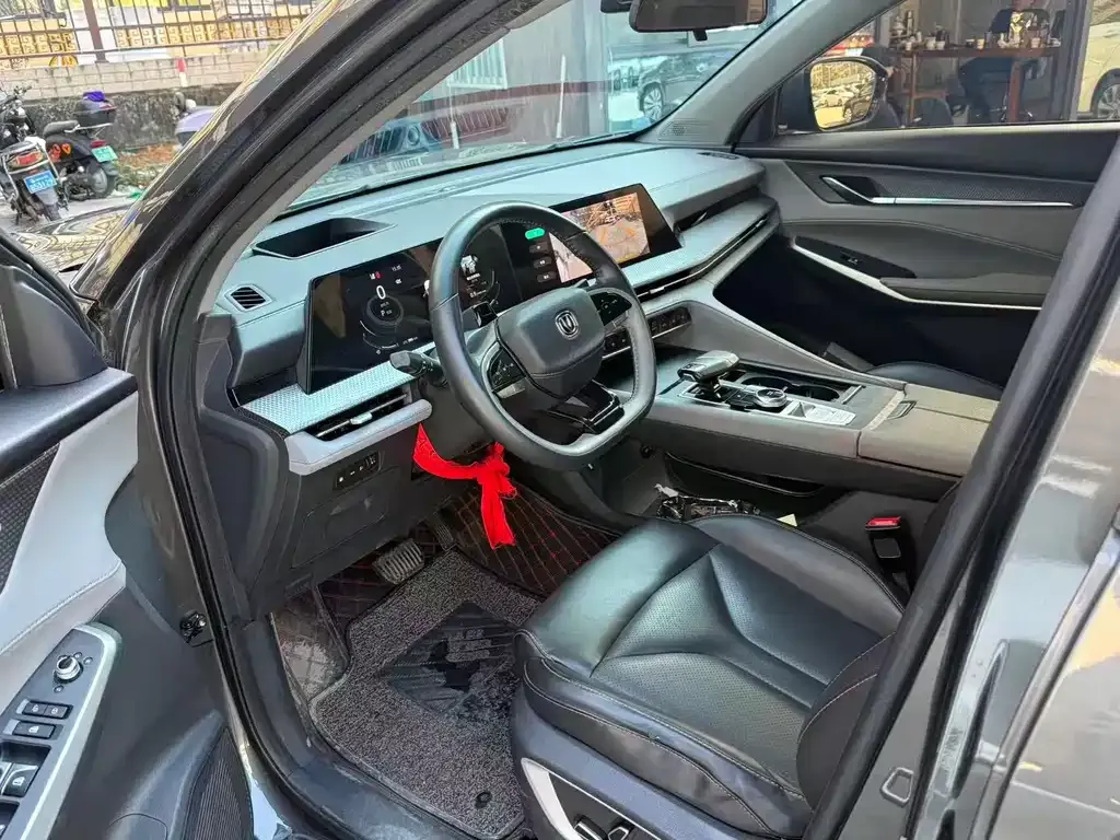 Changan CS75PLUS — фото 3