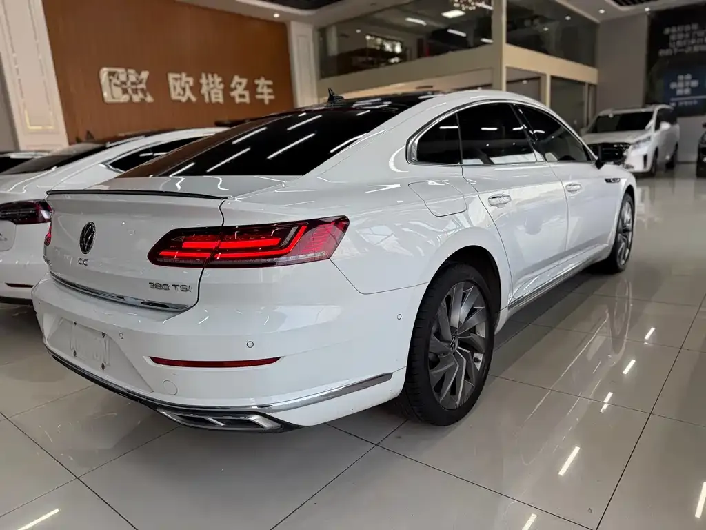 Volkswagen CC — фото 4