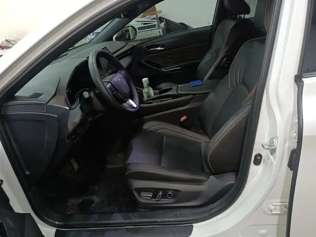 Toyota Avalon — фото 9