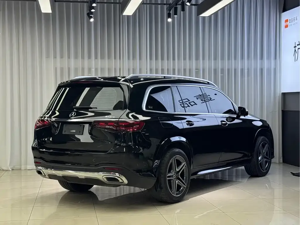Mercedes-Benz GLS — фото 6