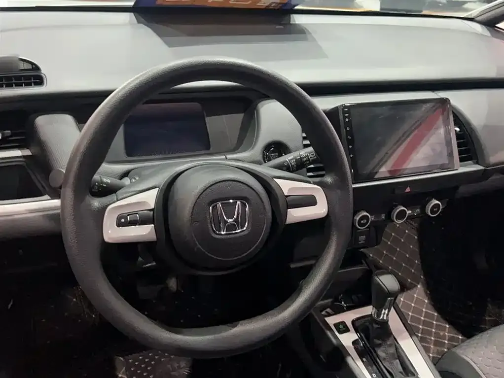 Honda Fit — фото 8